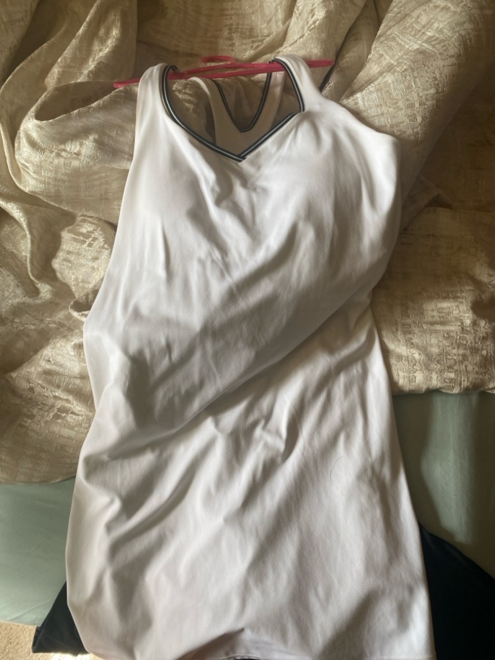 White Athletic Tank Top with Contrast Trim